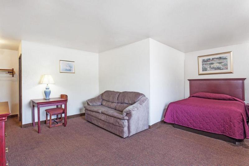 Super 8 Morristown East Downtown Hotel Екстериор снимка