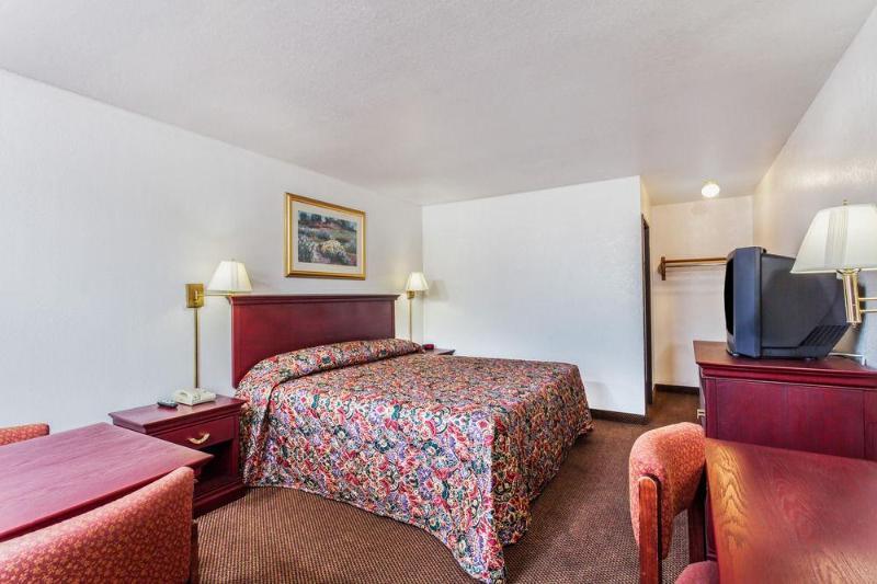Super 8 Morristown East Downtown Hotel Екстериор снимка