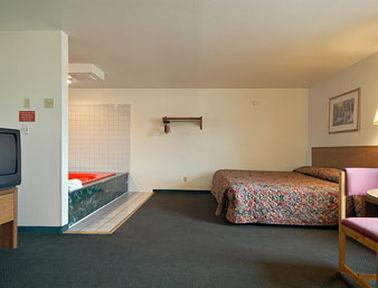 Super 8 Morristown East Downtown Hotel Стая снимка